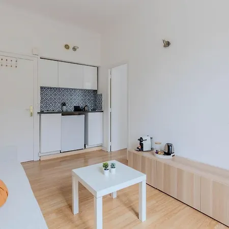 Apartment Daudet Cocon A Deux Pas Des Plages & Tramway Nice